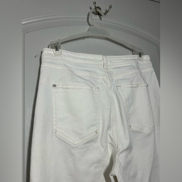 Anthropologie PILCRO White BOYFRIEND Distressed Jeans size 30 - Picture 12 of 14